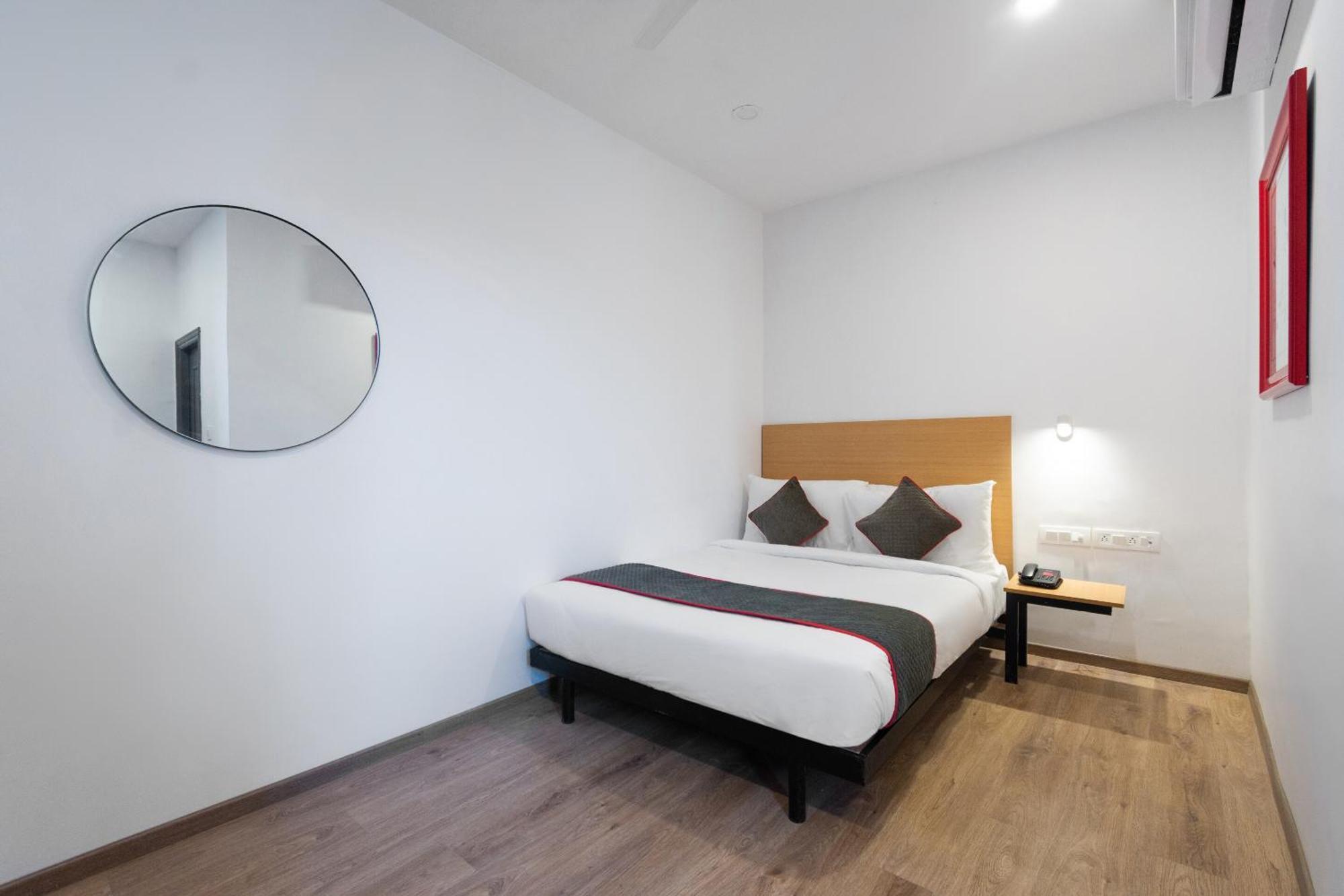 Townhouse Hotel Mannat International Kolkata Eksteriør bilde